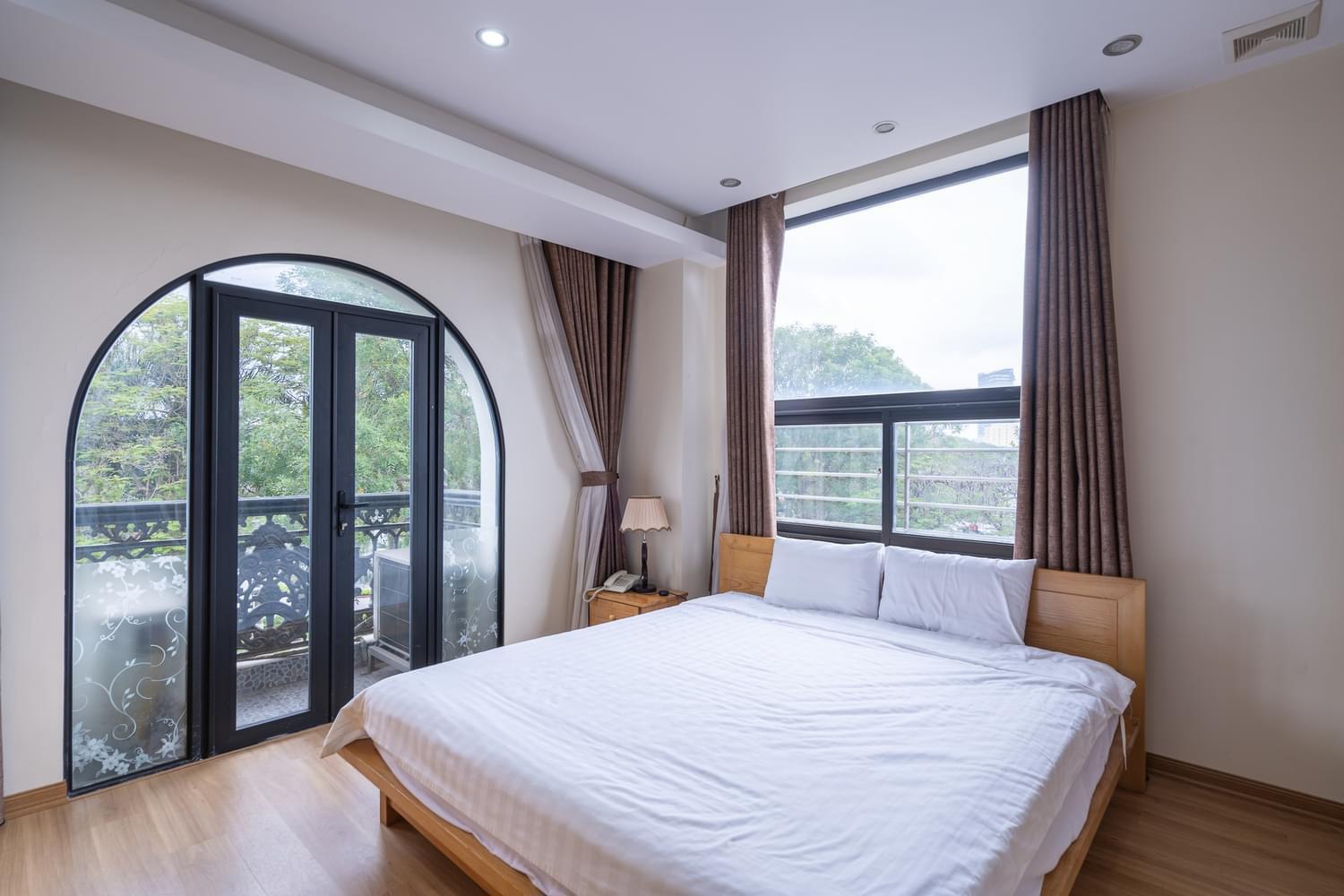 Cindy Hotel & Apartments - Khach San Can Ho O Trung Tam Tp ハイフォン エクステリア 写真